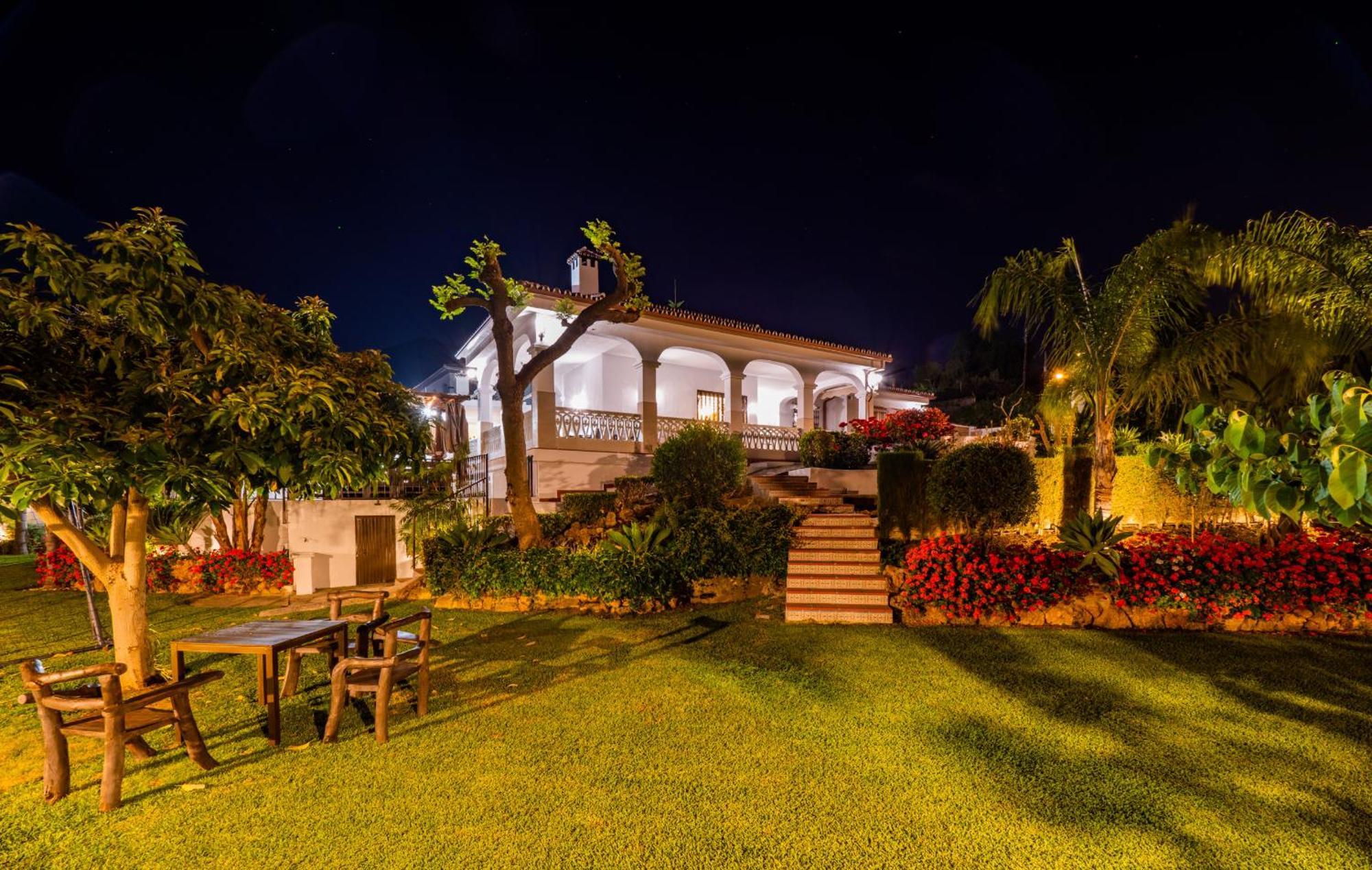 Cubo'S Villa Esmeralda Альхаурин-эль-Гранде Экстерьер фото